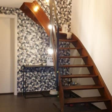 Gaëlle Maire - Architecte et décoratrice d'intérieur à Liège : Projet : Conseils couleurs d’un hall d’entrée et sa cage d’escalier : Photo avant