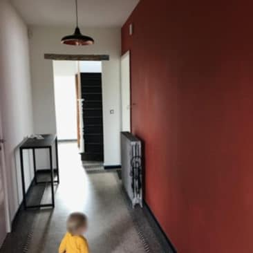 Gaëlle Maire - Architecte et décoratrice d'intérieur à Liège : Projet : Conseils couleurs d’un hall d’entrée : Photo avant